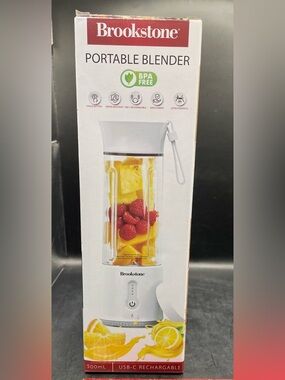 Brookstone Portable Blender Water Resistant Rechargeable Brand New!